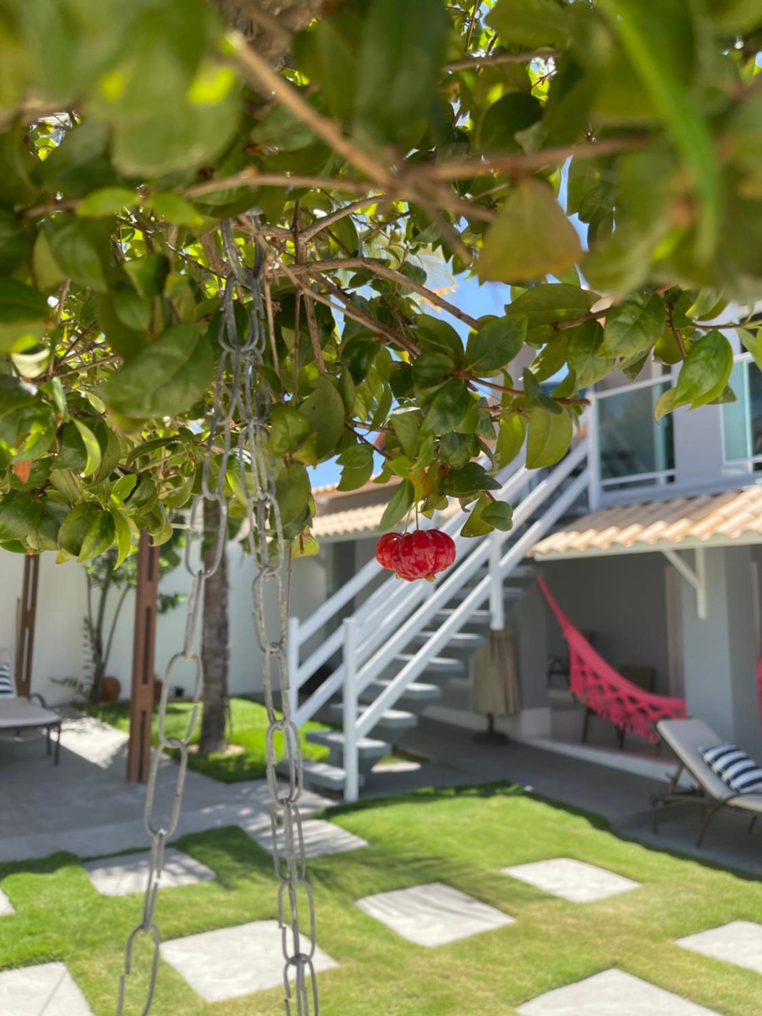 Hotel Charlotte House à Canoa Quebrada Extérieur photo